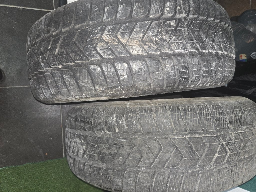 Pneus d'hiver, Autos : Pièces & Accessoires, Pneus hiver, Pneu(s), 225 mm, 19 pouces