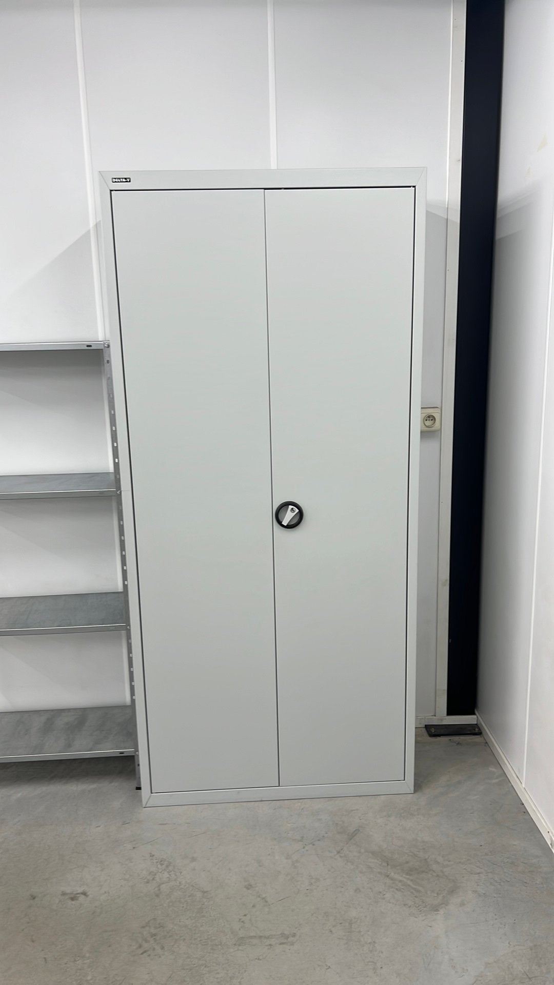 Metalen kast met legplanken (195x90x40), Enlèvement, Comme neuf