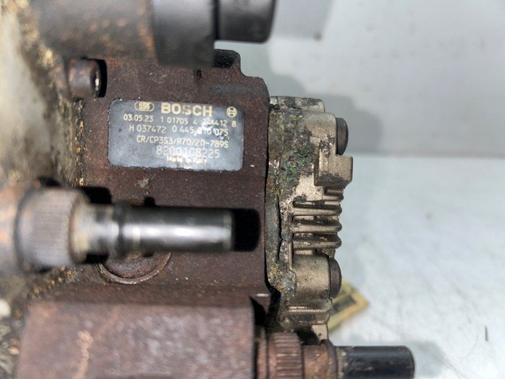 POMPE CARBURANT MECANIQUE Renault Grand Scénic II (JM), Robert Bosch AG, Renault, Utilisé, Robert-Bosch-Allee 1
74232  Abstatt, DE