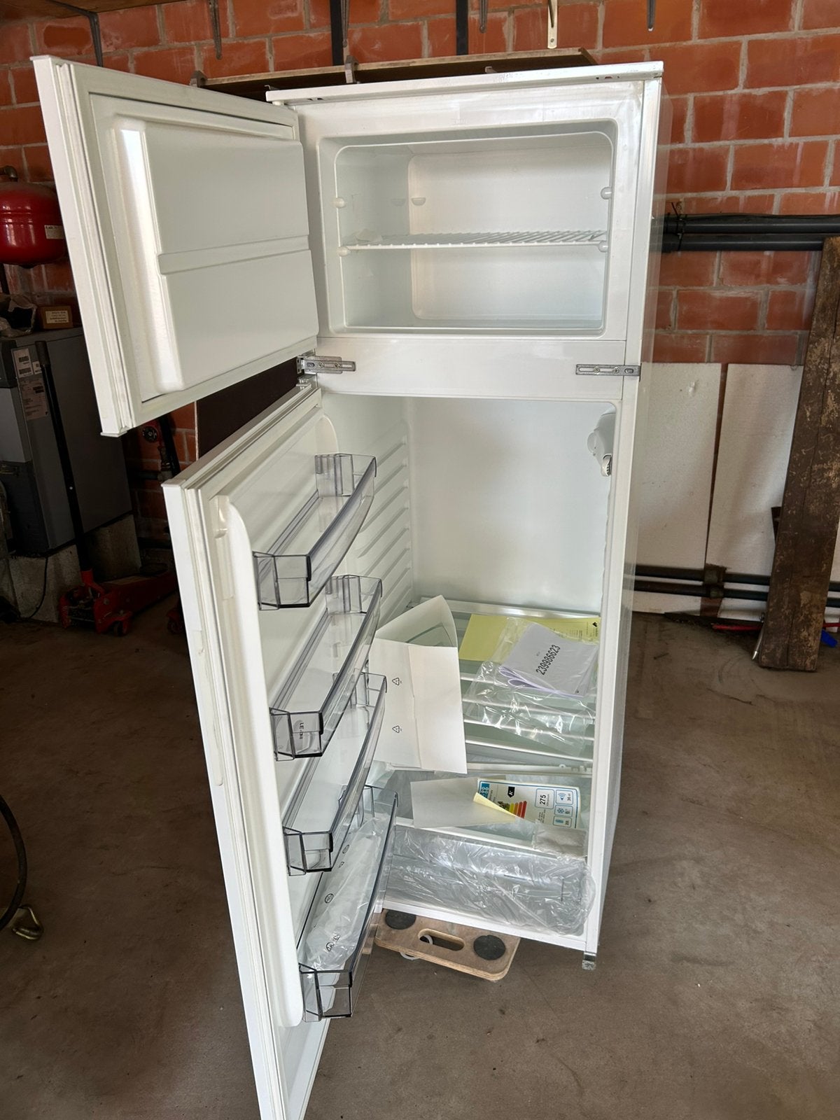 Nieuwe inbouwfrigo met diepvriezer aeg, Ophalen, Zo goed als nieuw