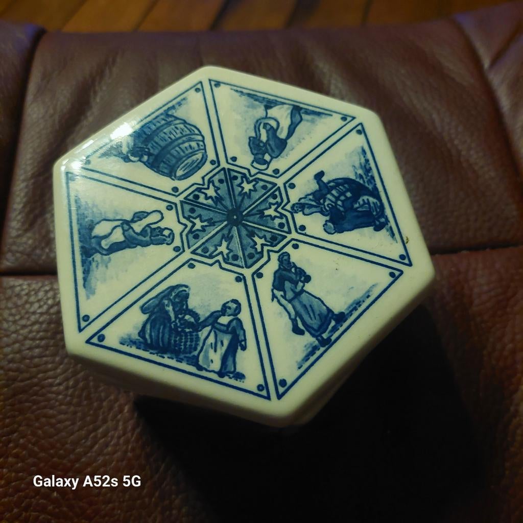 Delftsblauw handwork holland regina pot, Antiek en Kunst, Antiek | Keramiek en Aardewerk, Ophalen