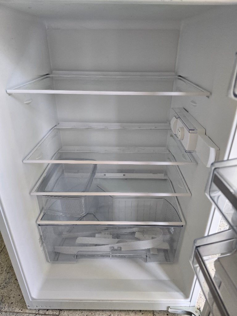 Inbouw koelkast merk Siemens, Ophalen, Gebruikt, Wit, 50 tot 100 cm