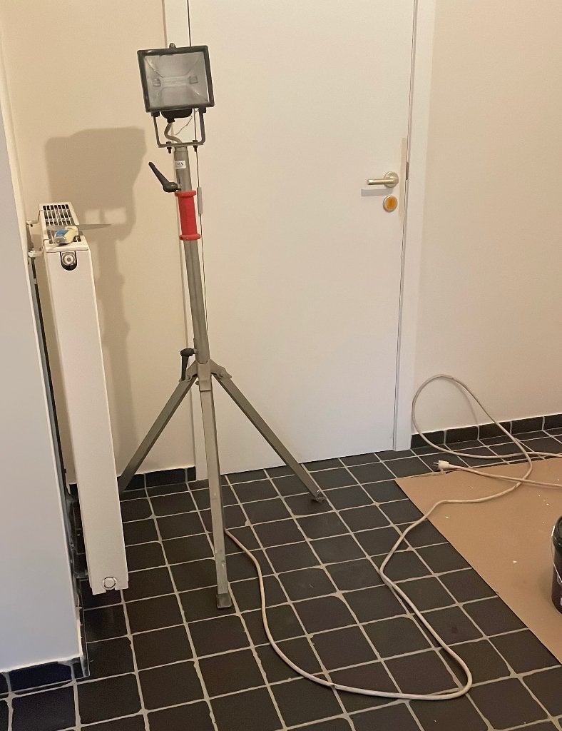 Bouwlamp op stevige voet, Doe-het-zelf en Bouw, Bouwverlichting, Ophalen