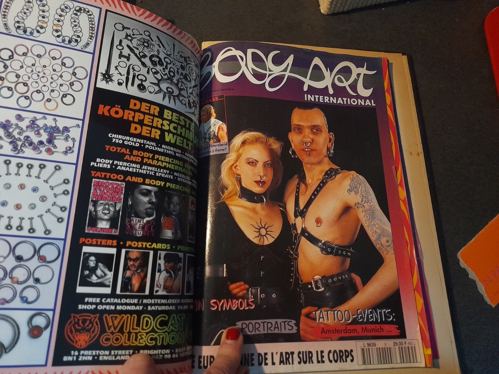 2 Binders Tattoo magazines 1994, Collections, Enlèvement ou Envoi