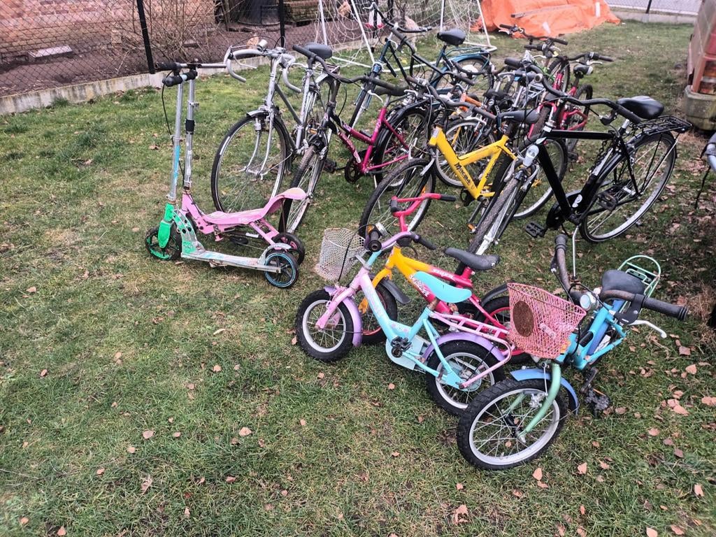Fietsen voor reparatie of oude metalen., Enlèvement