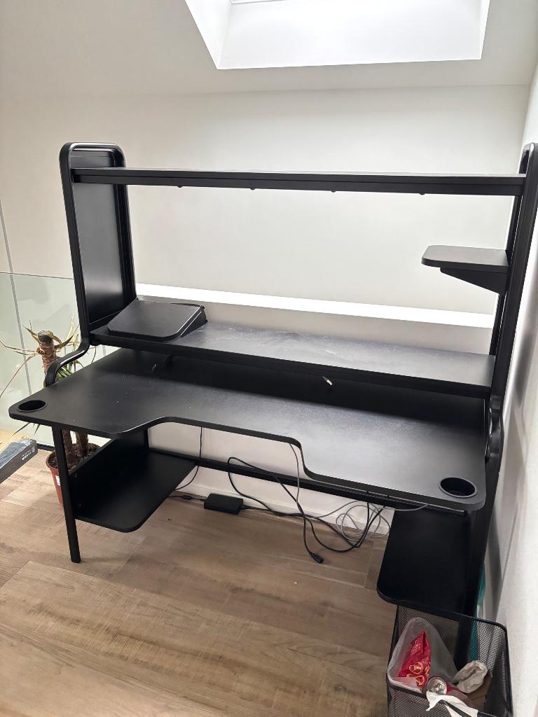 Bureau IKEA, Ophalen, Zwart, Gebruikt, Hout