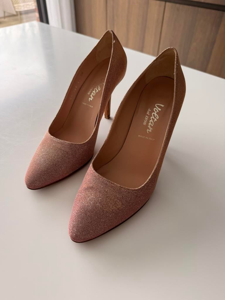 Voltan hakken 9cm roos, Pumps, Ophalen of Verzenden, Zo goed als nieuw, Roze