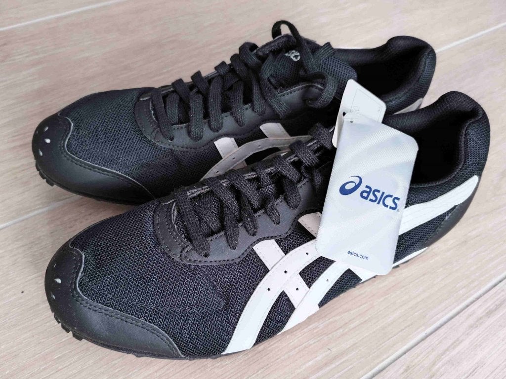 Asics noires 41,5, Neuf, Enlèvement ou Envoi, Chaussures de sports, Asics