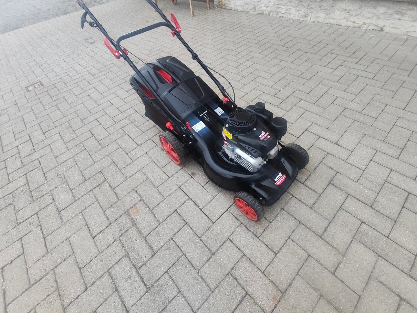Grasmaaier mtd nieuwstaat, Ophalen