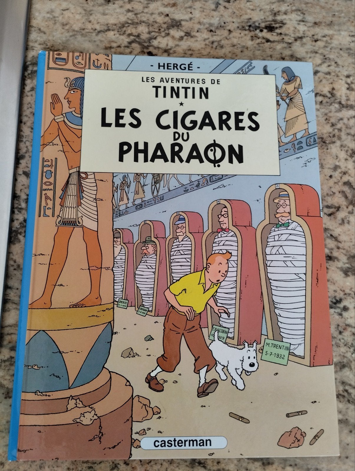 Deux bandes dessinées de Tintin à couverture rigide en franç, Livres, Livres d'images & Albums d'images, Enlèvement ou Envoi