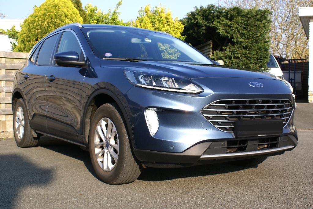 Kuga 2.5 FWD Titanium*Offre supér*Option complète*1ère pièce, Achat, Euro 6, 103 g/km, Entretenue par le concessionnaire