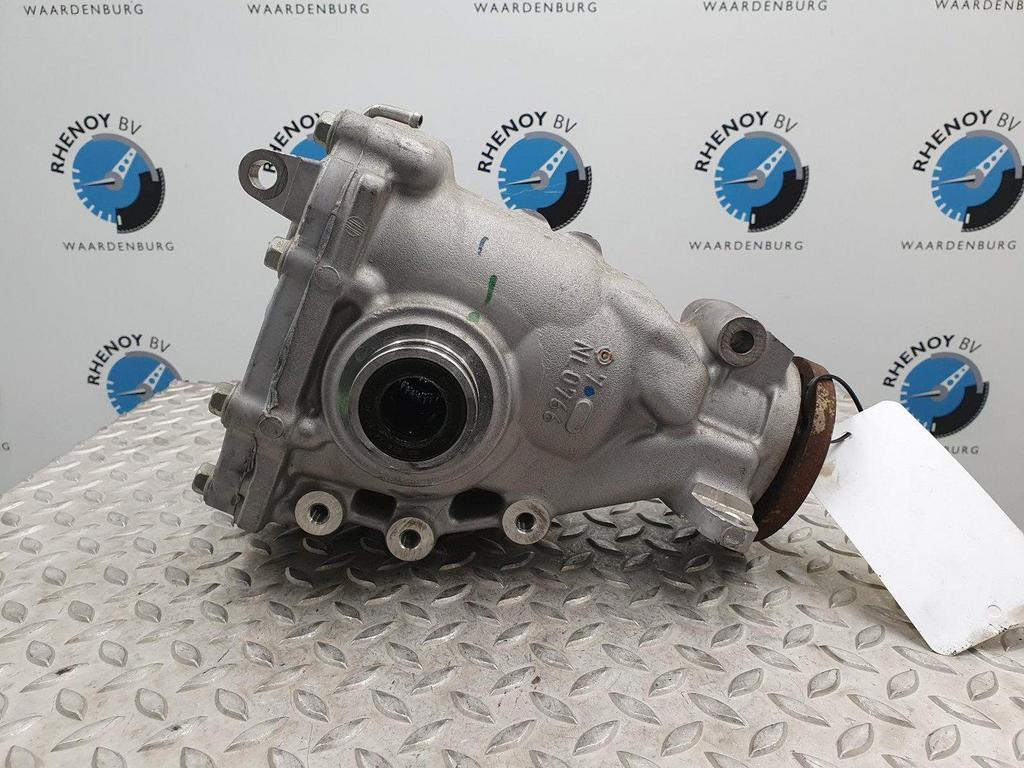 INFINITI Q50 TUSSENBAK MOTOR 2017, Ophalen of Verzenden, Gebruikt, Stiba lid
