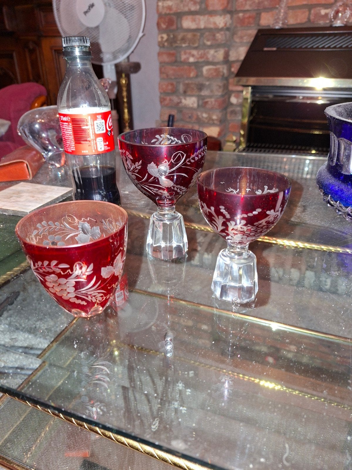 servies in boheems rood kristal, Ophalen