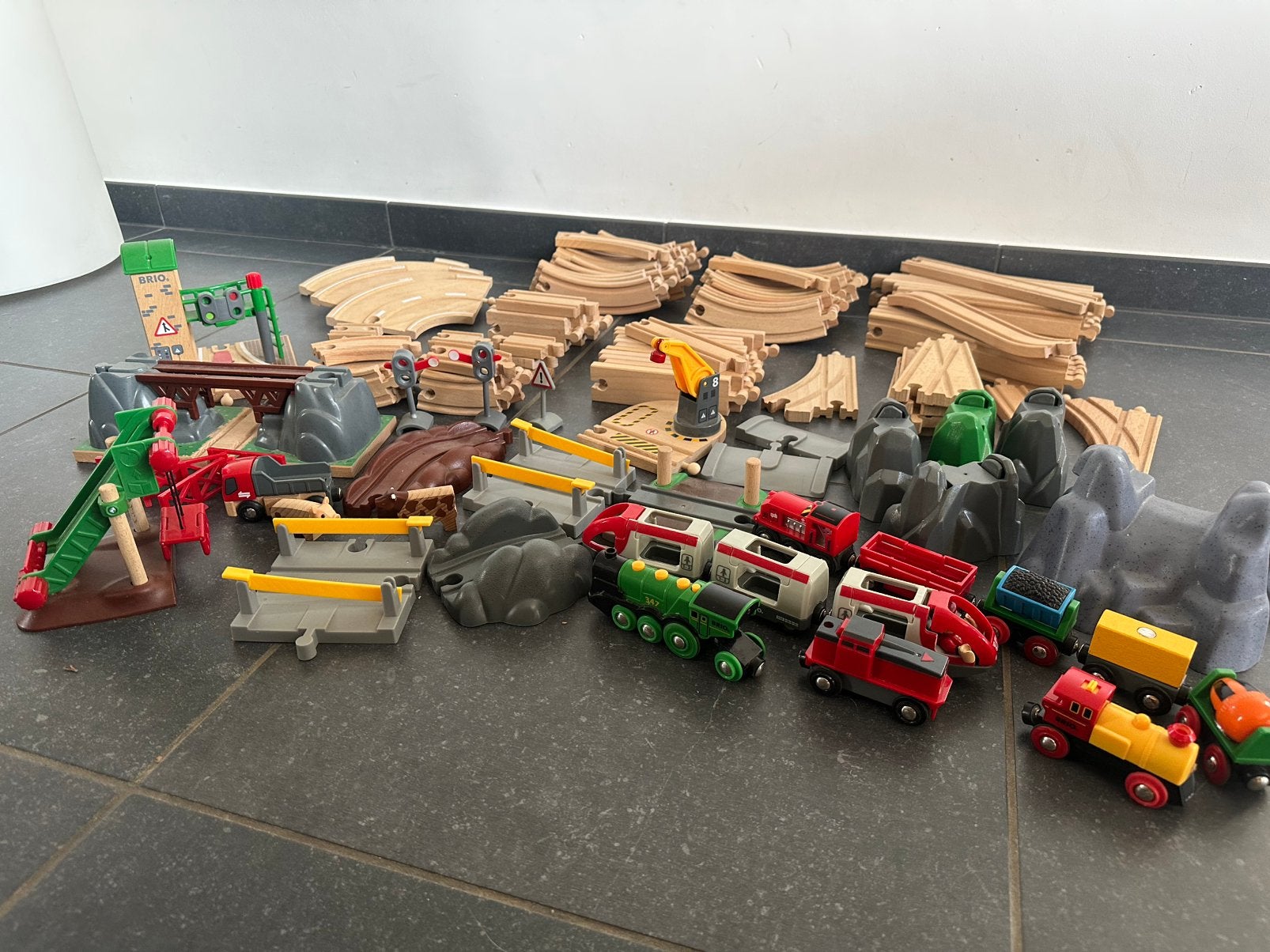 Gros lot Brio, Enfants & Bébés, Jouets | Jouets en bois, Enlèvement ou Envoi, Utilisé