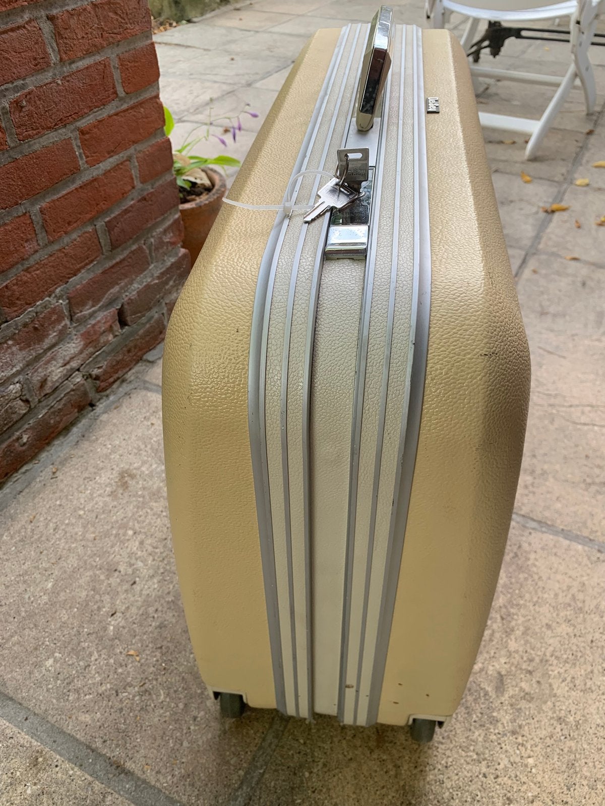 Valise de voyage et valise spacieuse., Plastique dur, Moins de 35 cm, Comme neuf, Enlèvement