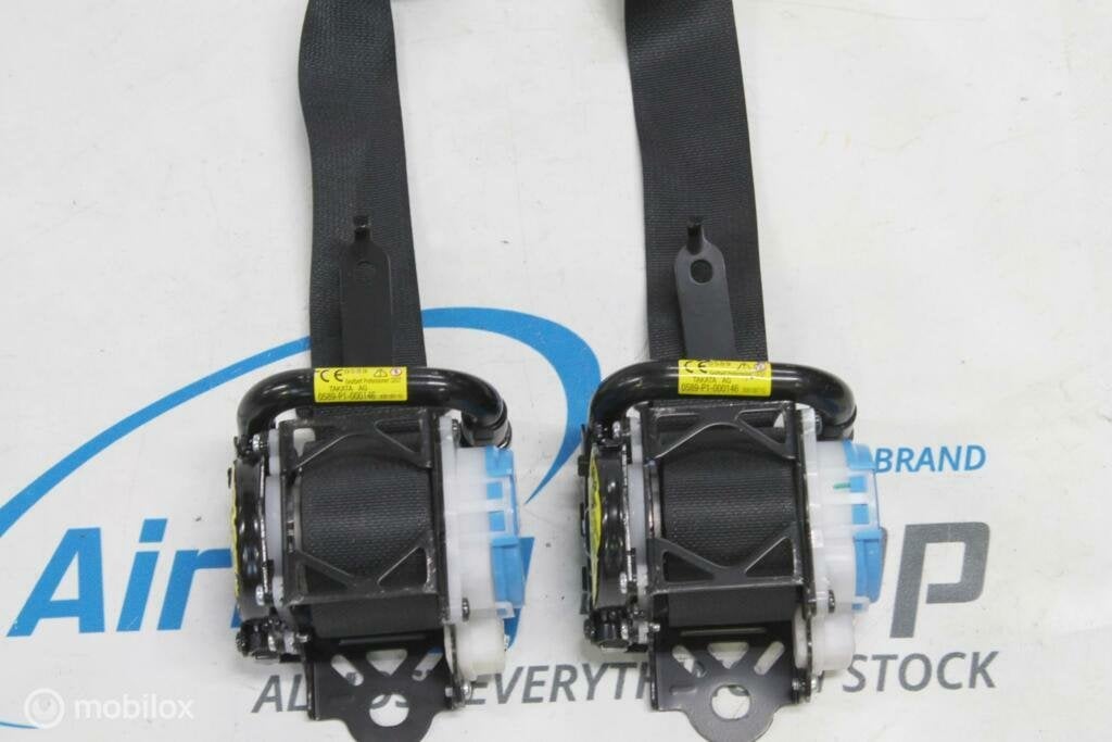 2 x gordels Subaru Impreza STI (WRX) (2006-heden), Auto-onderdelen