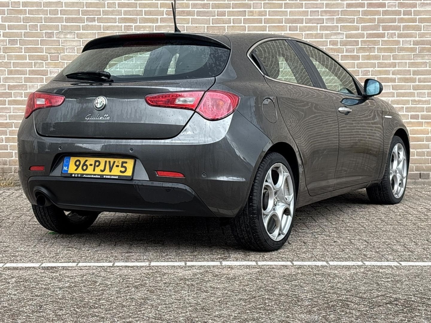 Alfa Romeo Giulietta 1.4 T Distinctive | Cruise | Climate |, 149 g/km, Bedrijf, Zilver of Grijs, Start-stop-systeem