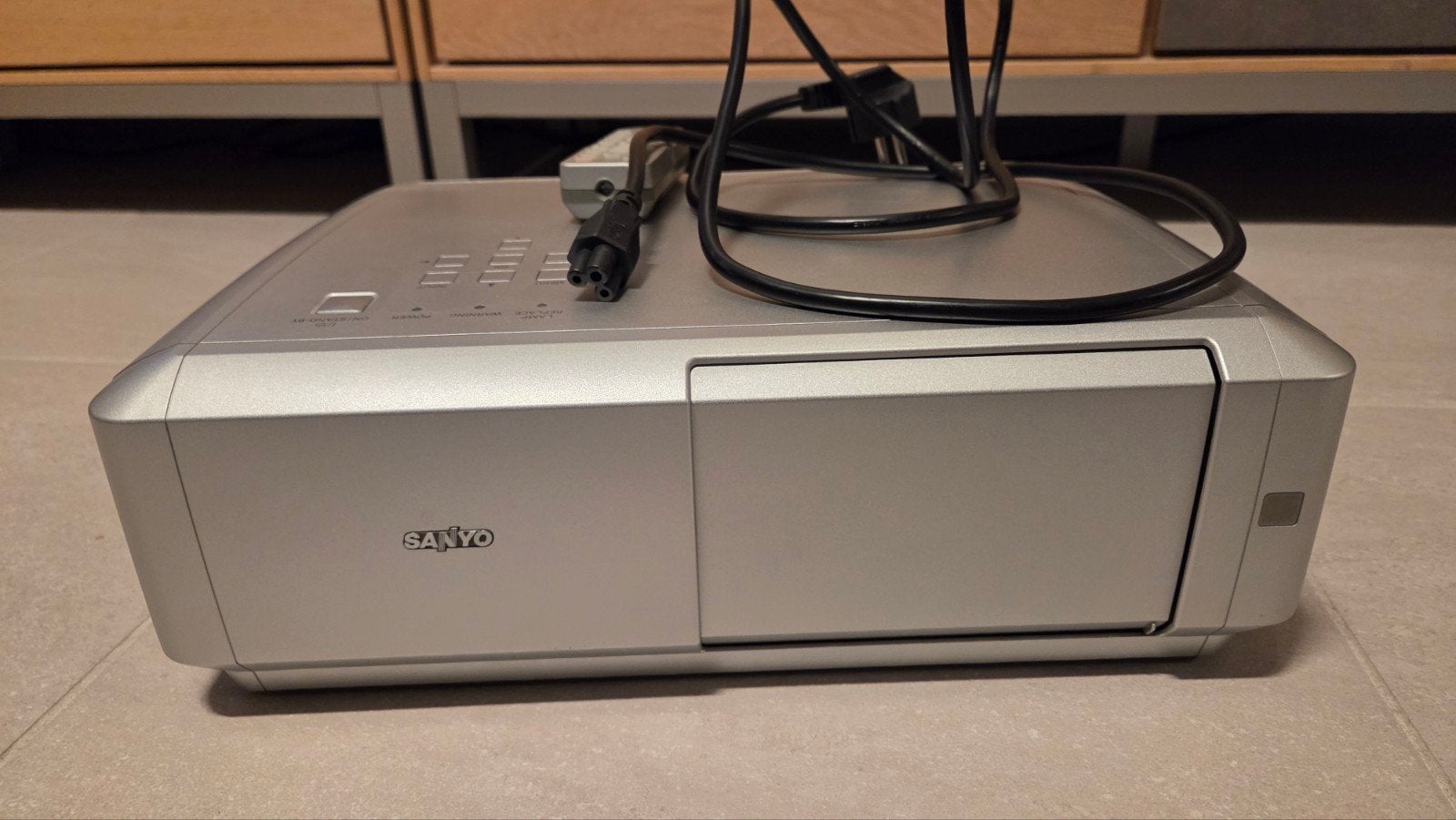 Sanyo plv-z5 projector beamer, HD (720), Zo goed als nieuw, LCD, SAnyo