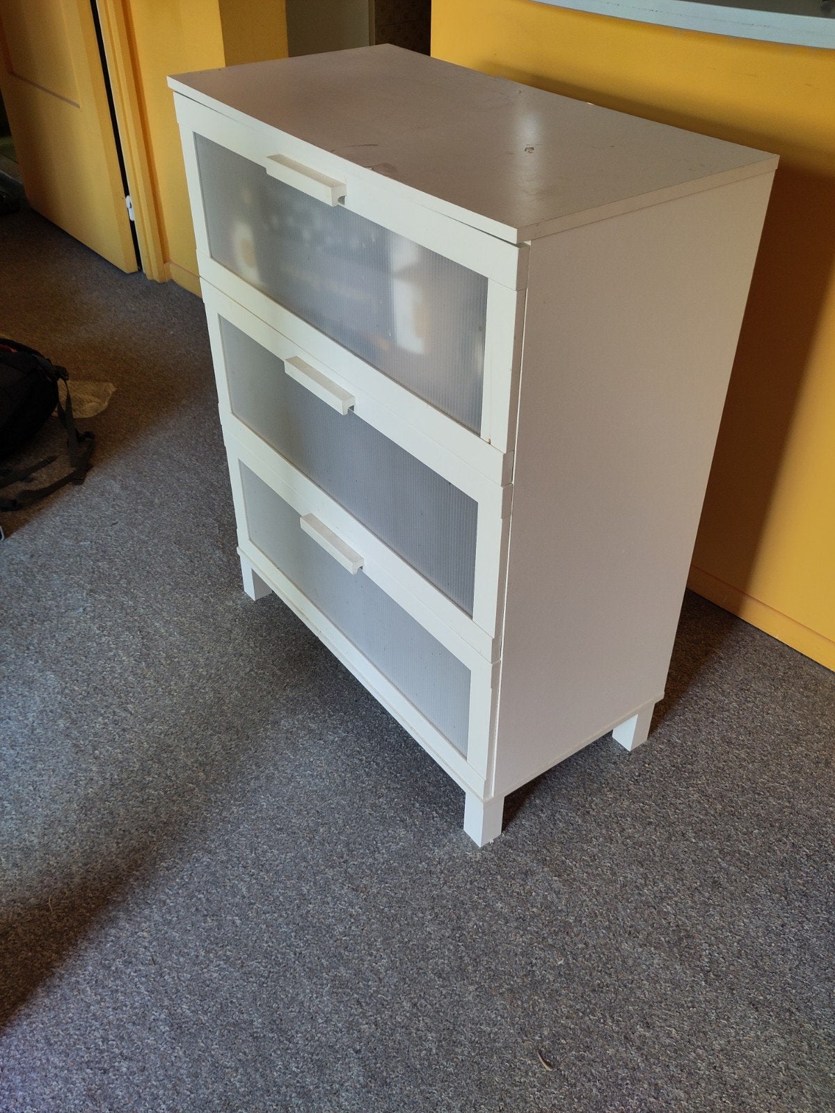 armoire type Ikea, Enlèvement, Utilisé