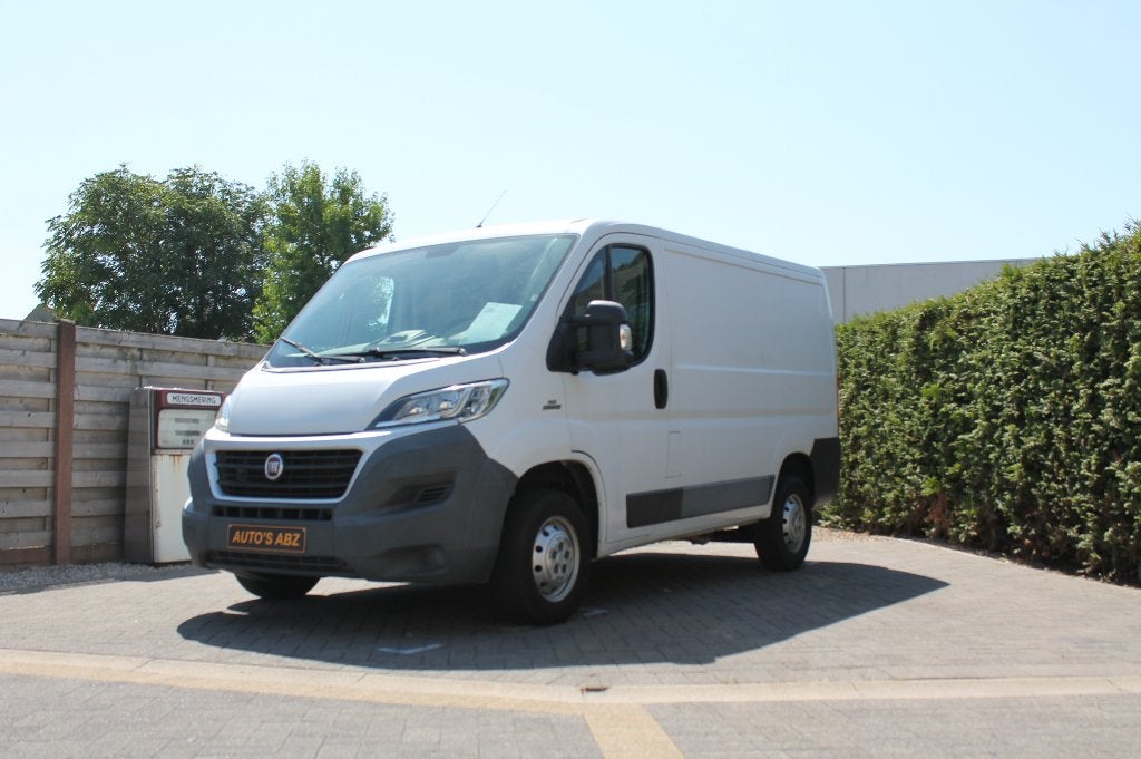 Fiat Ducato 2.0 D lichte vracht, Stof, 1956 cc, Navigatiesysteem, Wit