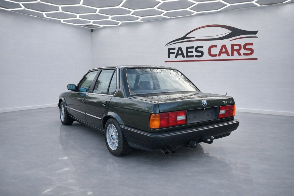 Bmw 320 4 deurs automaat, 4 portes, Entreprise, Automatique, Tissu