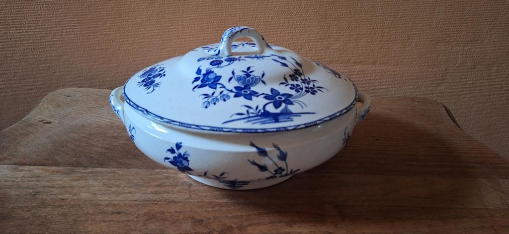 Soupière Boch modèle "Grand Bouquet"