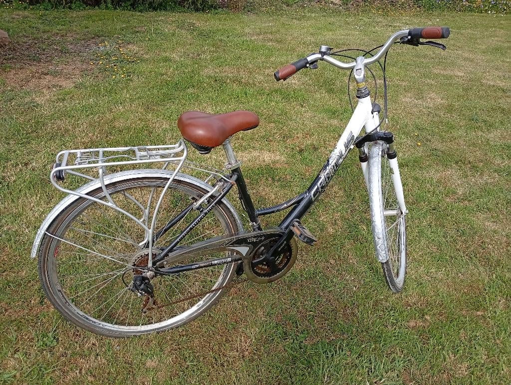 Vélo city pour femme, Fietsen en Brommers, Velgrem, Versnellingen, Zo goed als nieuw, Ophalen