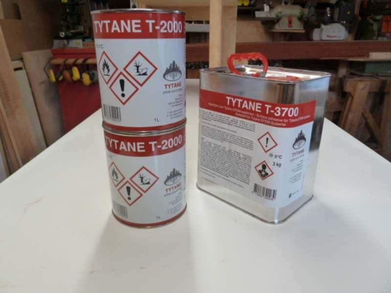 EPDM  lijm  en asfald nagels, Redesign, Zo goed als nieuw, Overige materialen, Ophalen