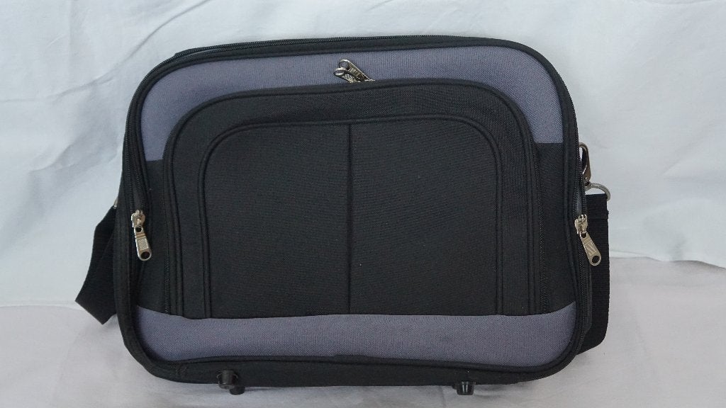 laptop tas, Computers en Software, 15 inch, Gevoerd laptopvak, Ophalen of Verzenden, Zo goed als nieuw