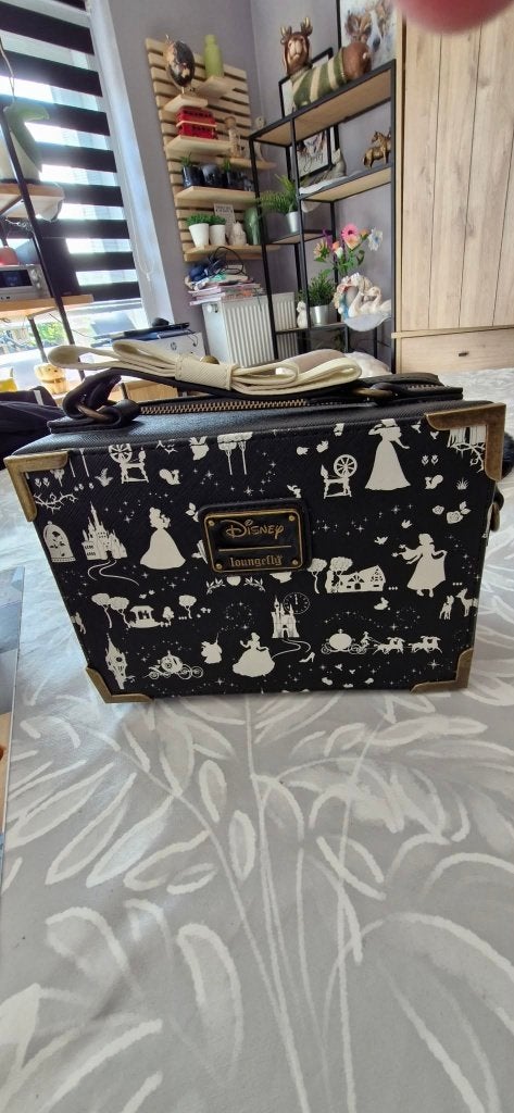 Loungefly disney handtas, Enlèvement, Utilisé, Noir, Sac à main