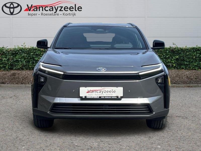 Toyota bZ4X Pure+cam+gps+sens V+A, Auto's, Automaat, Zwart, 167 pk, Elektrisch