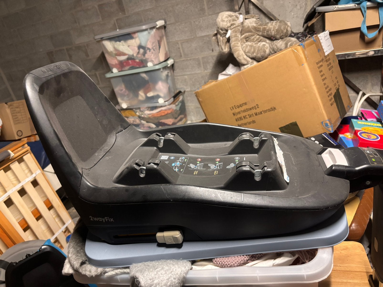 Iso fix maxi cosi houder, Ophalen