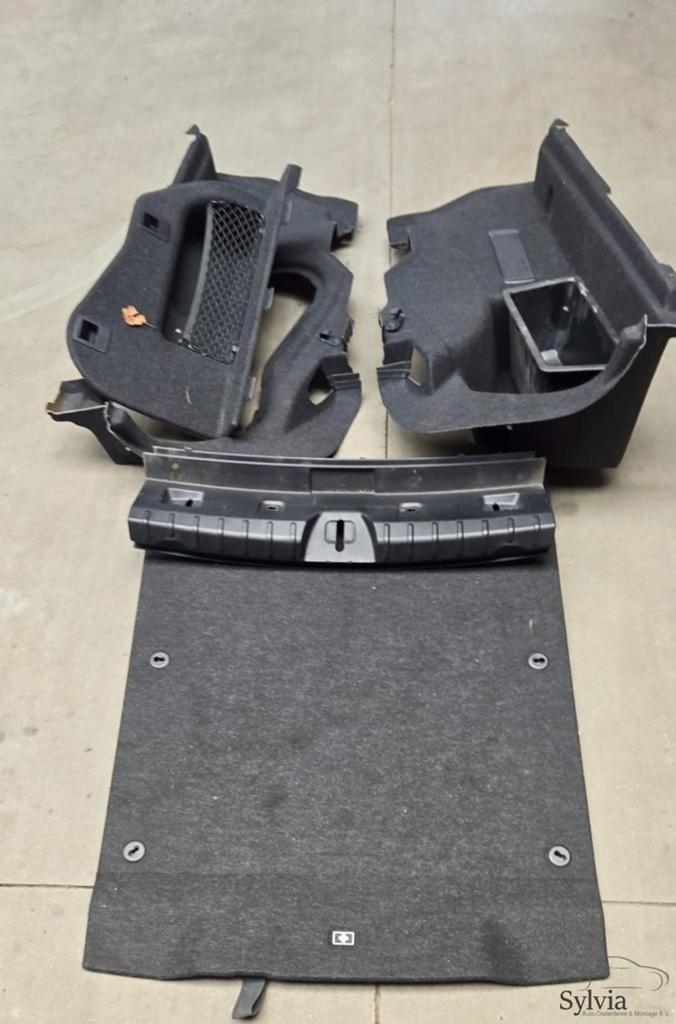 Bekleding set kofferbak bagageruimte antraciet / zwart BMW 3, Auto-onderdelen, Interieur en Bekleding, Gebruikt, -, -, Ophalen of Verzenden