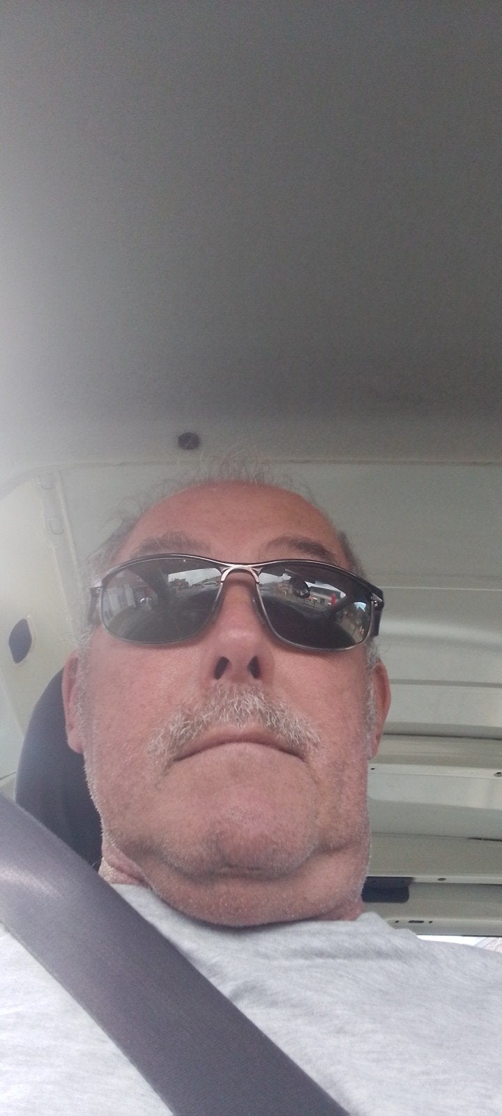 man alleen zoek lief vrouwtje, Contacts & Messages