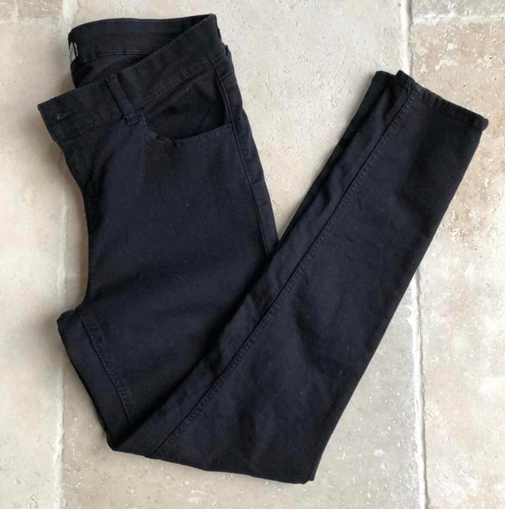 Jeans Kiabi femme, Vêtements | Femmes, Enlèvement, Porté, Noir