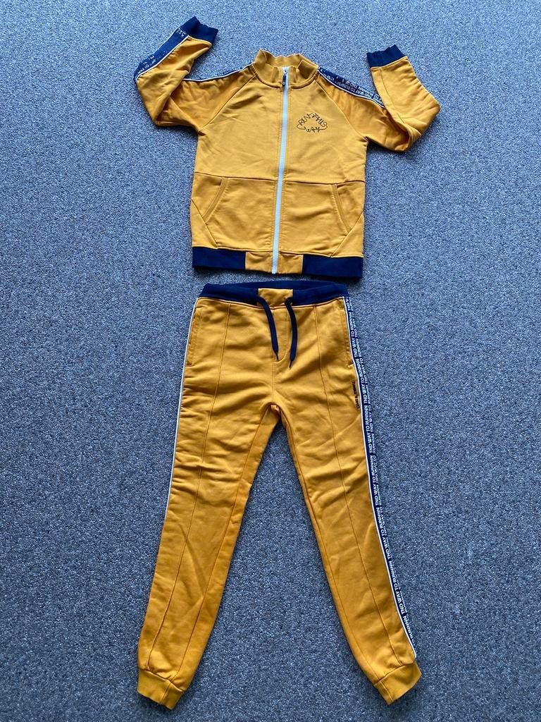 Trainingspak tumble’n dry maat 135/140, Ophalen, Gebruikt