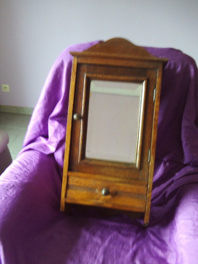 Armoire à pharmacie ancienne, Antiquités & Art, Antiquités | Meubles | Armoires, Enlèvement