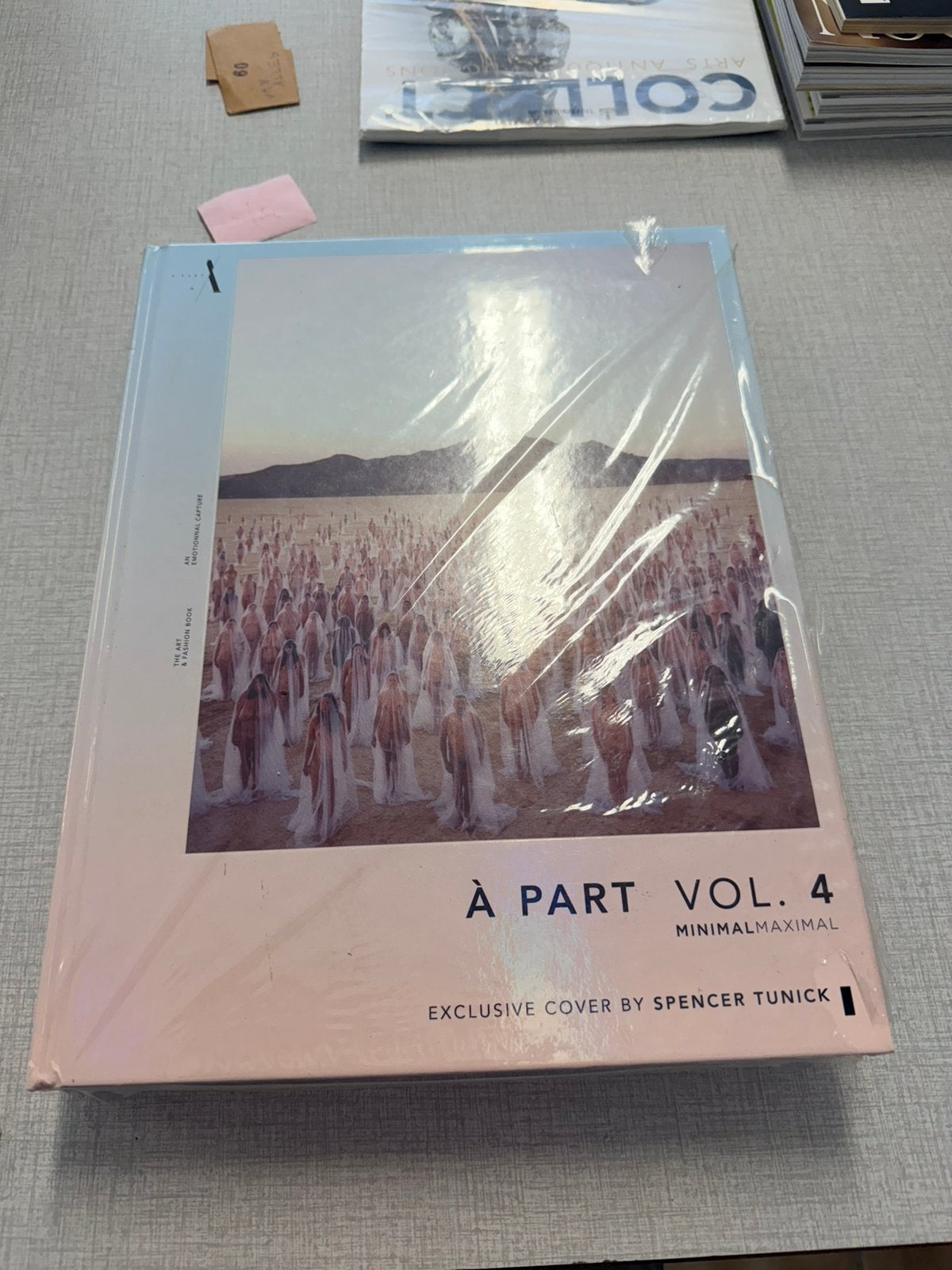 A PART Volume 4, Enlèvement ou Envoi, Neuf