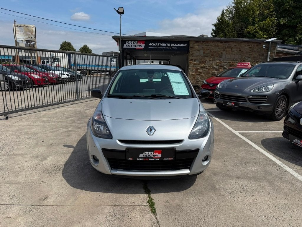 Renault Clio, Autos, Argent ou Gris, Entreprise, Garantie prolongée, Boîte manuelle