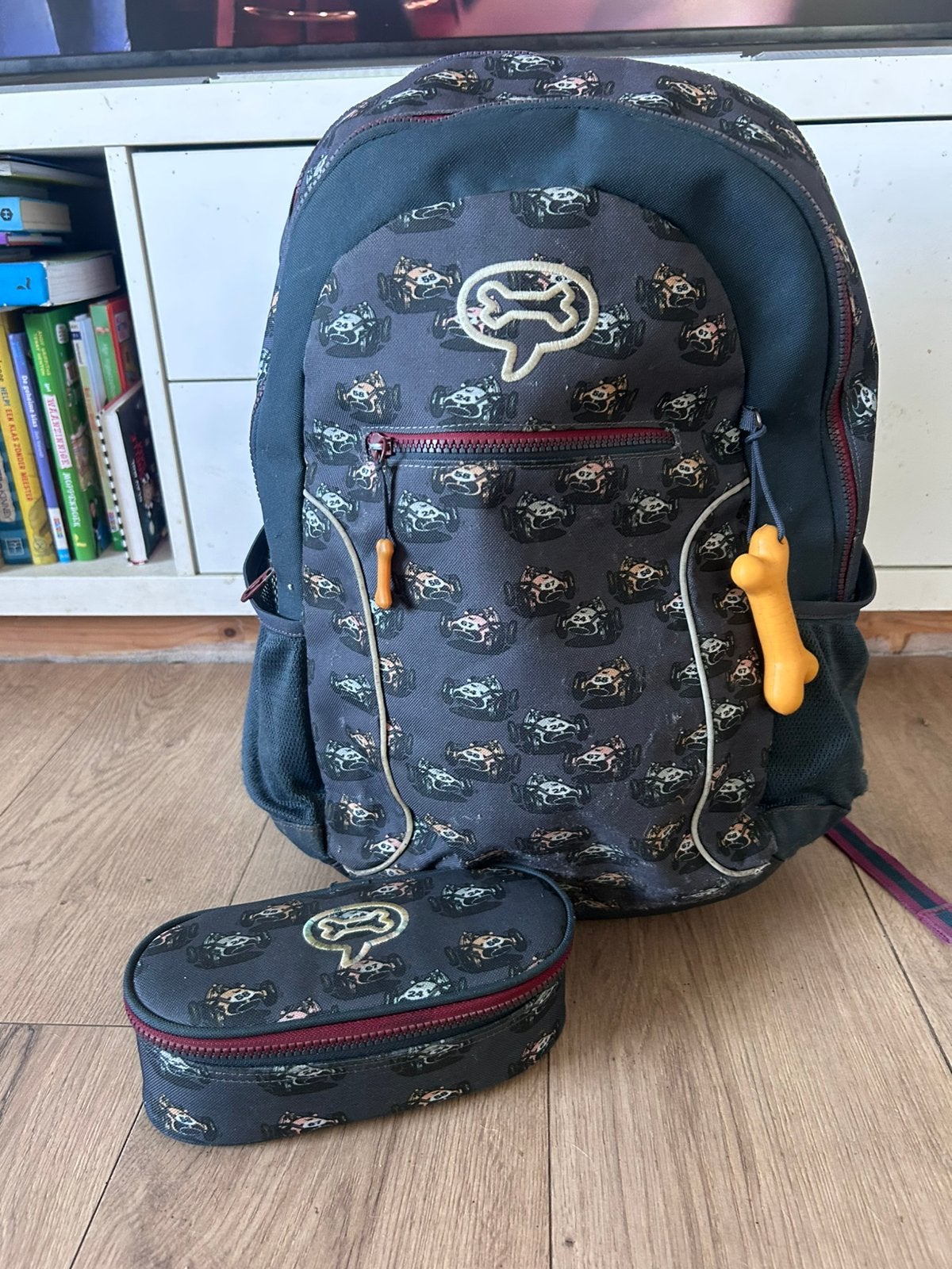 Stones & Bones, schoolrugzak en pennenzak, Ophalen, Zo goed als nieuw