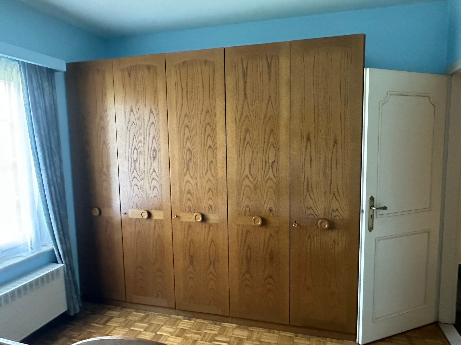 Slaapkamerkast, Huis en Inrichting, Ophalen, Met deur(en), Gebruikt, 200 cm of meer