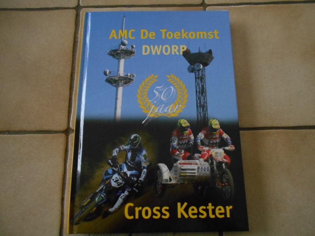 Boek "50 jaar Cross Kester" door René Deboeck, Ophalen of Verzenden, Nieuw, Algemeen