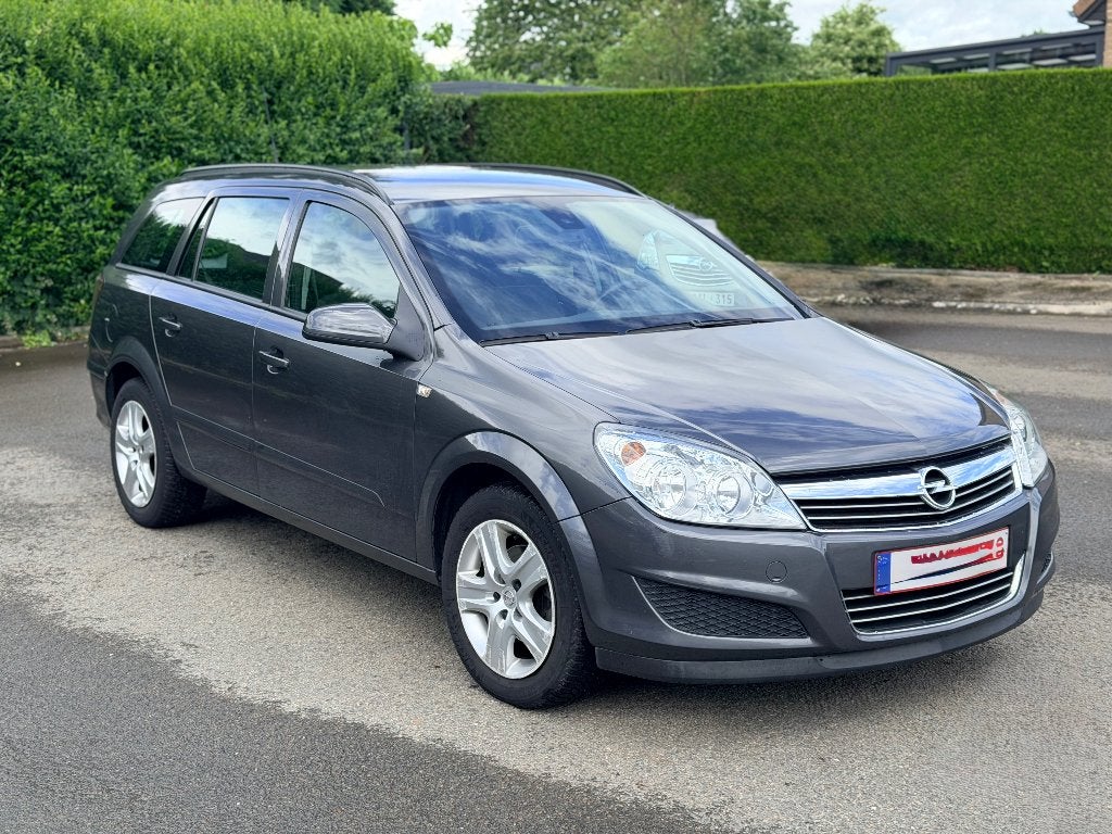 ASTRA 1.7 CDTI SUPERBE CARPASS, Achat, Entreprise, Boîte manuelle, Entretenue par le concessionnaire