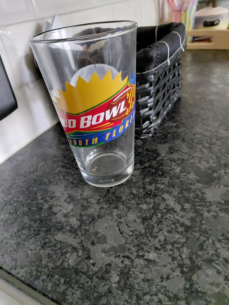 Bud Bowl glas Fox sports, Verzamelen, Ophalen, Zo goed als nieuw, Bierglas