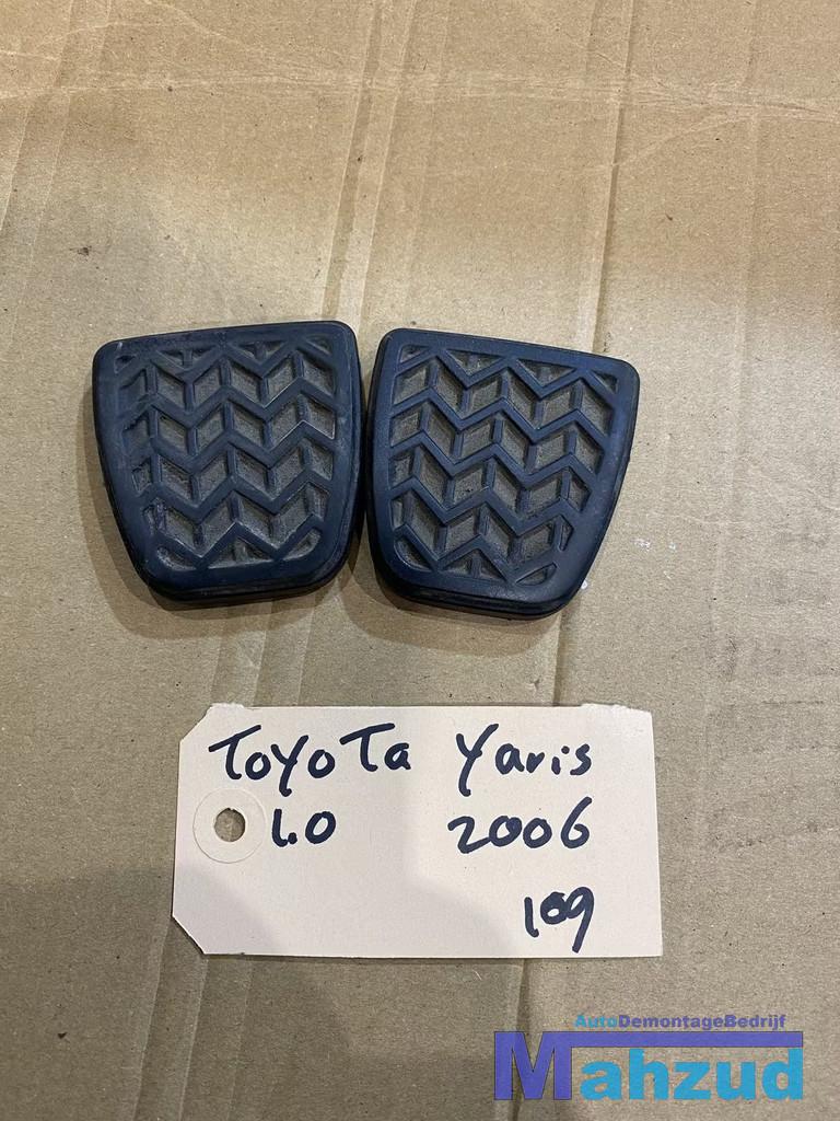 TOYOTA YARIS P9 Rempedaal koppelinspadaal rubber 3132152010, Info@toyota.co.jp, Toyota Motor Corporation, Toyota-Cho 1
471-8571  Toyota City