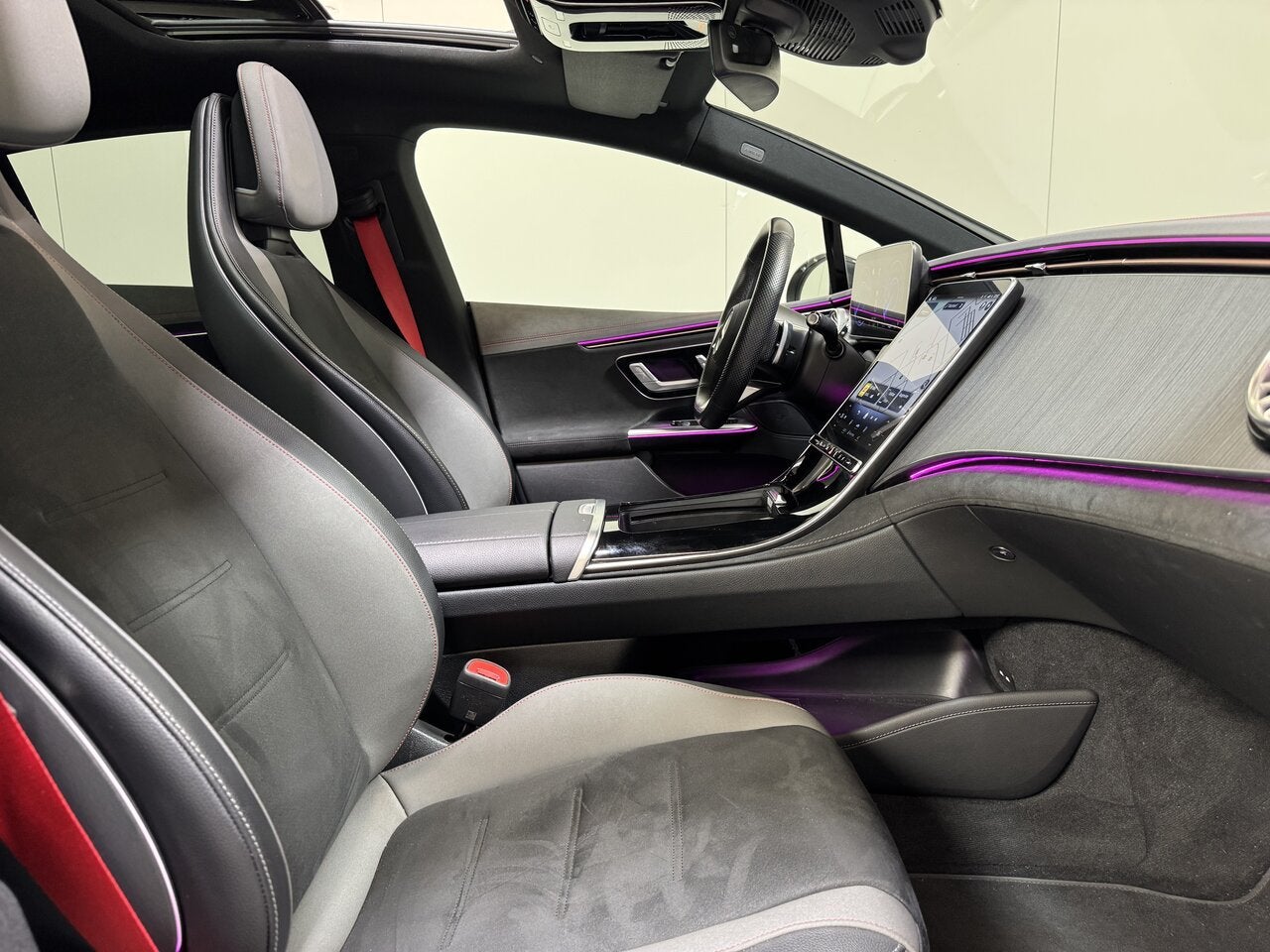 Mercedes-Benz EQE 350 4Matic - AMG Line - 571 KM - Pano - T, Auto's, Mercedes-Benz, Zwart, 0 kg, 216 kW, Elektrisch