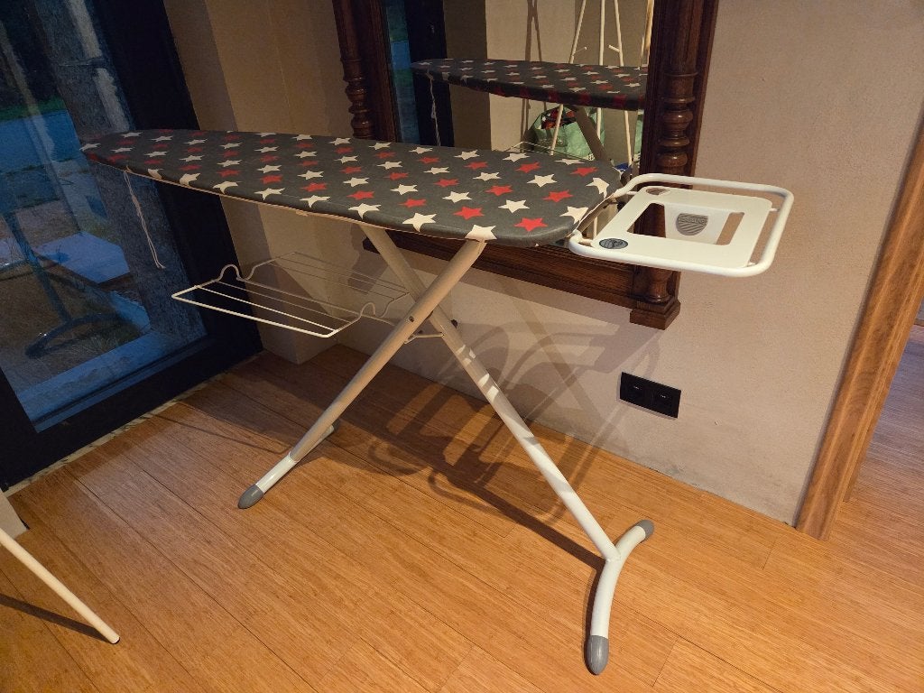 planche à repasser, Enlèvement, Comme neuf