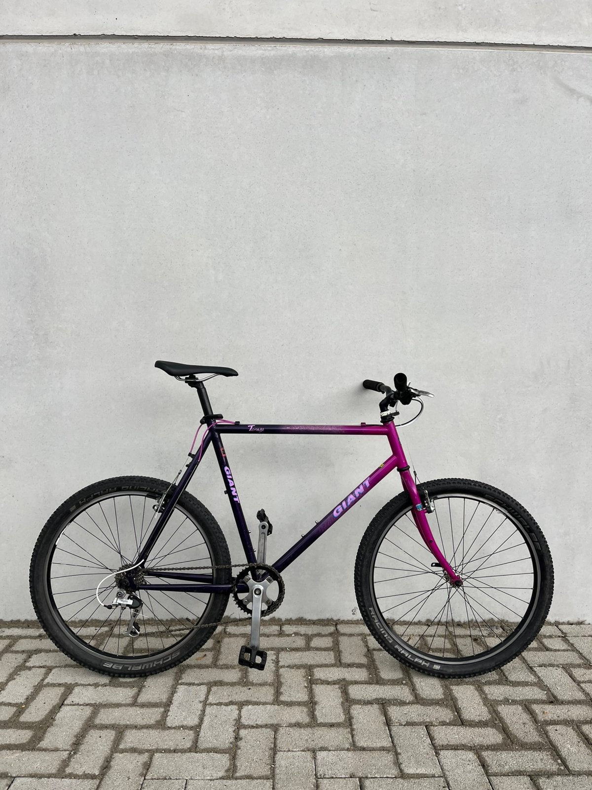 Mountainbike Giant Terrago paars/roze retro, Enlèvement, Comme neuf, Giant