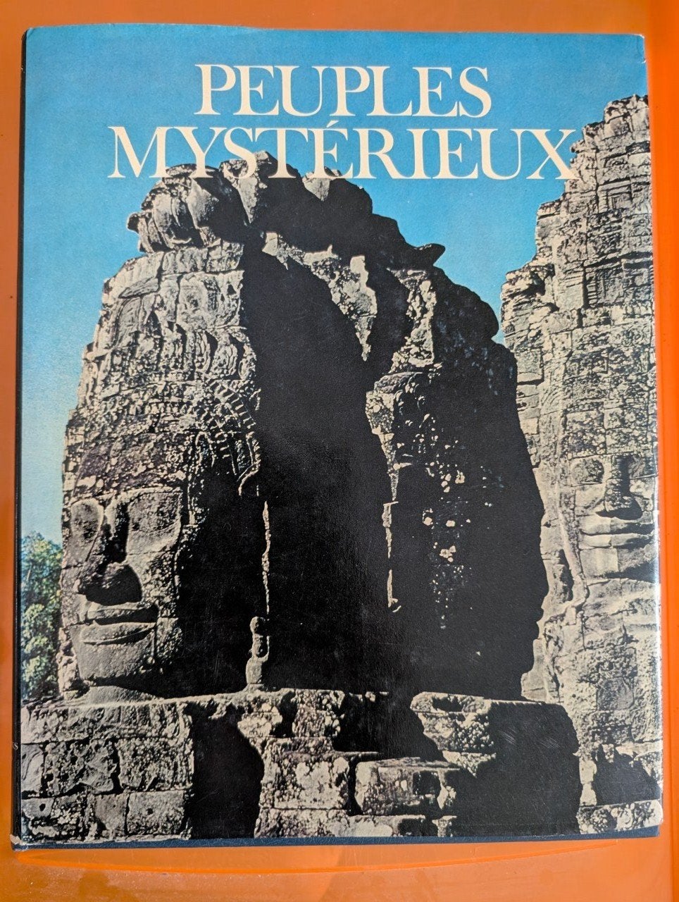 Peuples mystérieux sous la direction de Marcel Brion, Marcel Brion, 14e siècle ou avant, Enlèvement, Utilisé