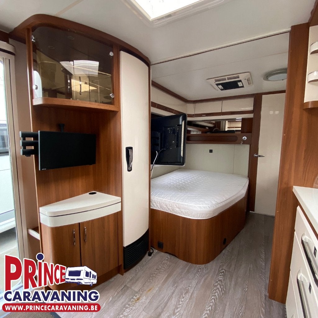 Hobby Excellent 560 WFU 2017 - Prince Caravaning, Caravans en Kamperen, Lengtebed, Hobby, Douche, 7 tot 8 meter